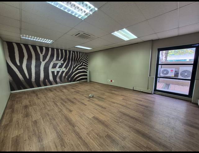 975M² OFFICE TO LET IN SANDTON CENTRAL